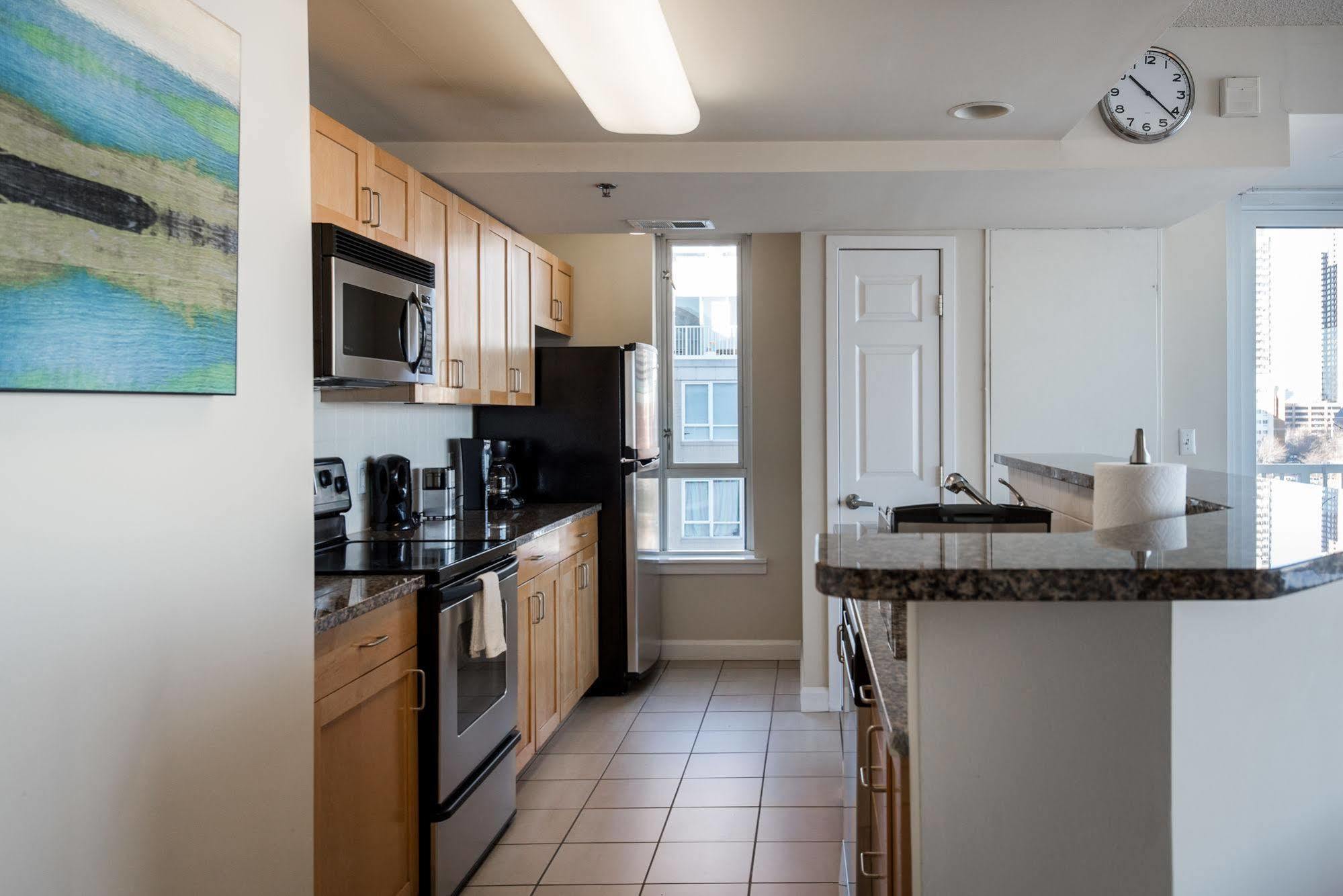 Dharma Home Suites Jc At Exchange Place Джърси Сити Екстериор снимка