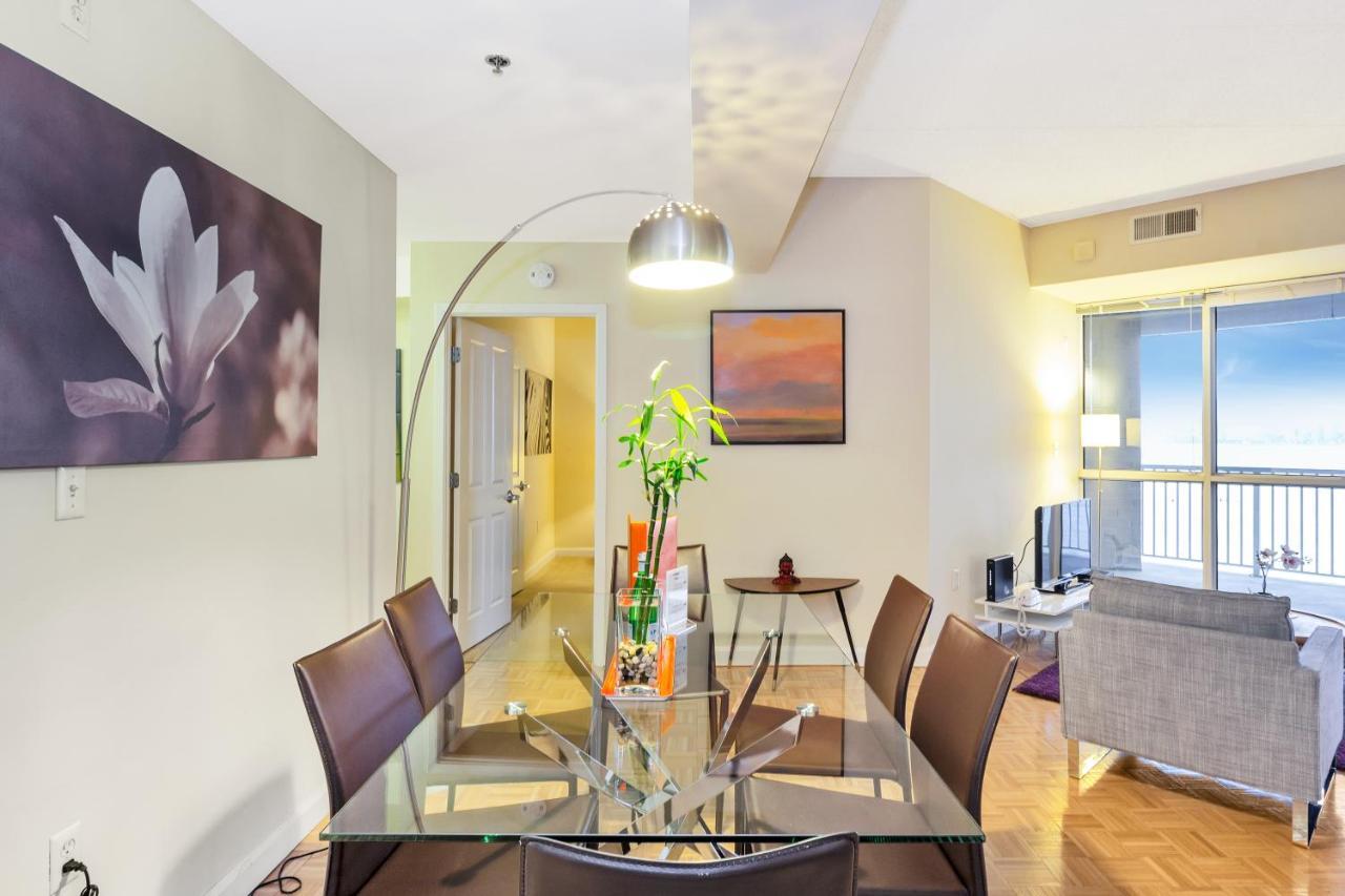 Dharma Home Suites Jc At Exchange Place Джърси Сити Екстериор снимка